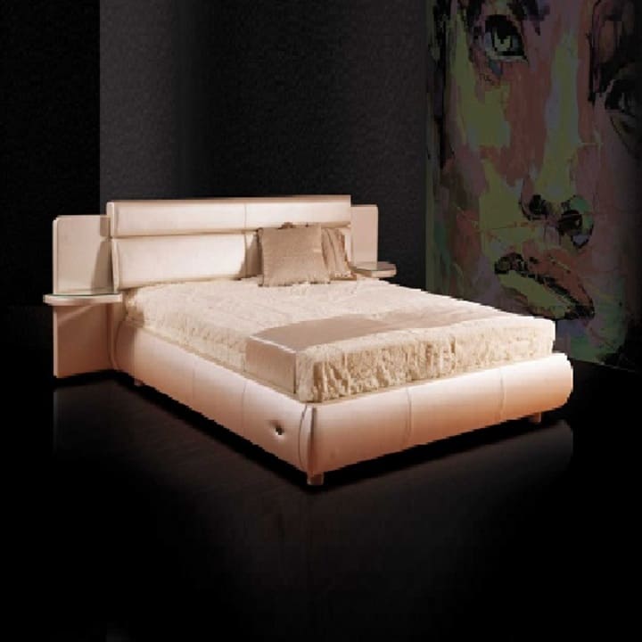 Мягкая кровать с изголовьем КИ-121